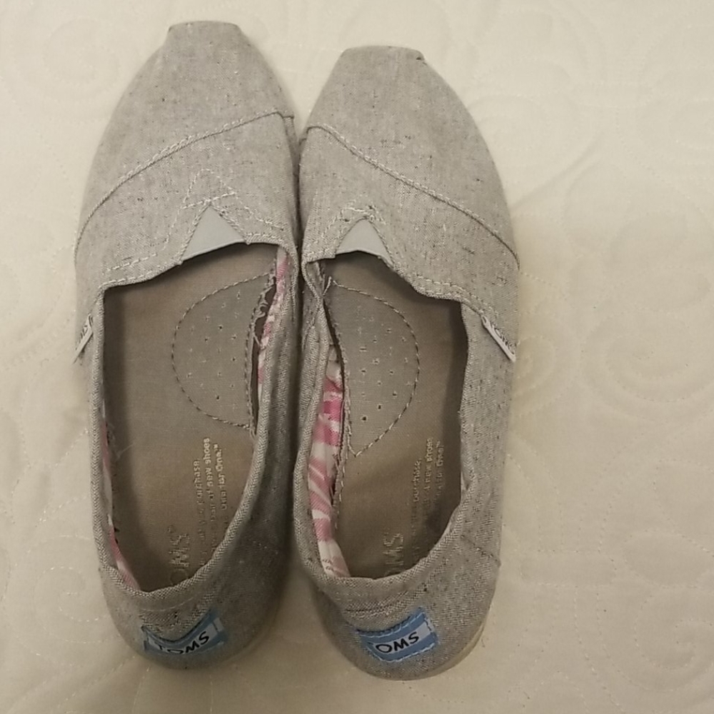 Toms Gray Size 8